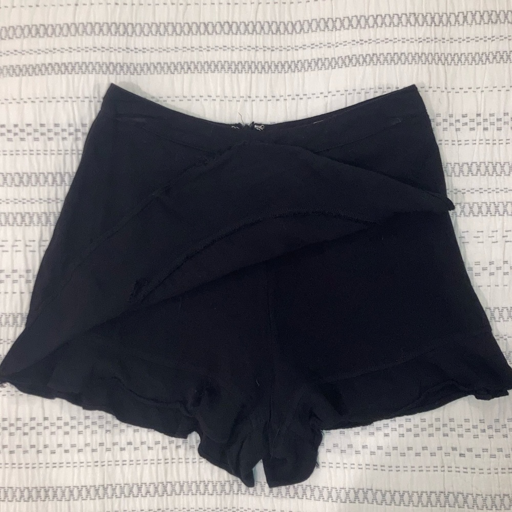 Altar’d State Riley Ruffle Skort - Extra-Small - Black - Picture 3 of 5